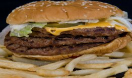 Produtos qumicos antiaderentes so comuns em embalagens de fast food